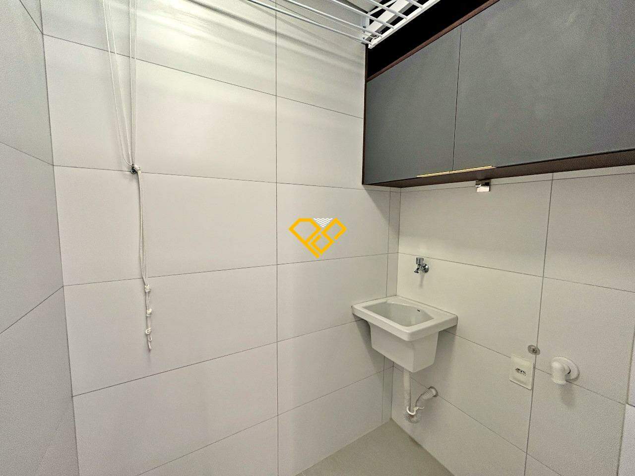 Apartamento para aluguel no Macuco: Área de serviço