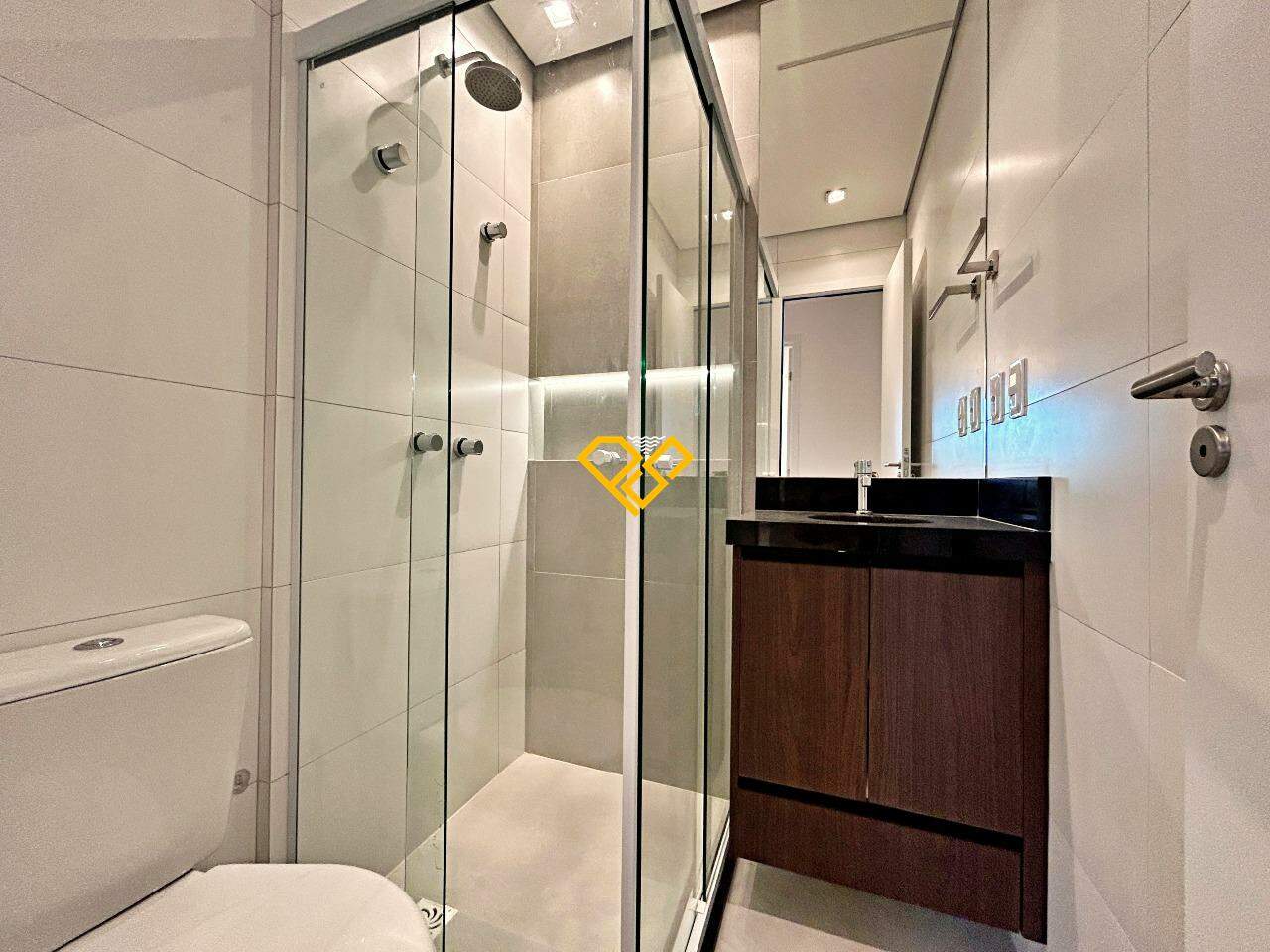 Apartamento para aluguel no Macuco: Wc suíte 2