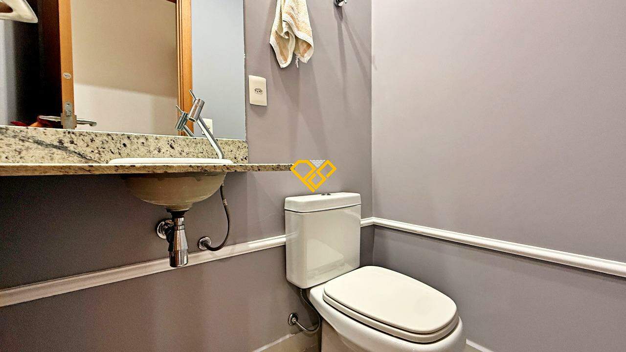 Apartamento para aluguel no Embaré: Lavabo