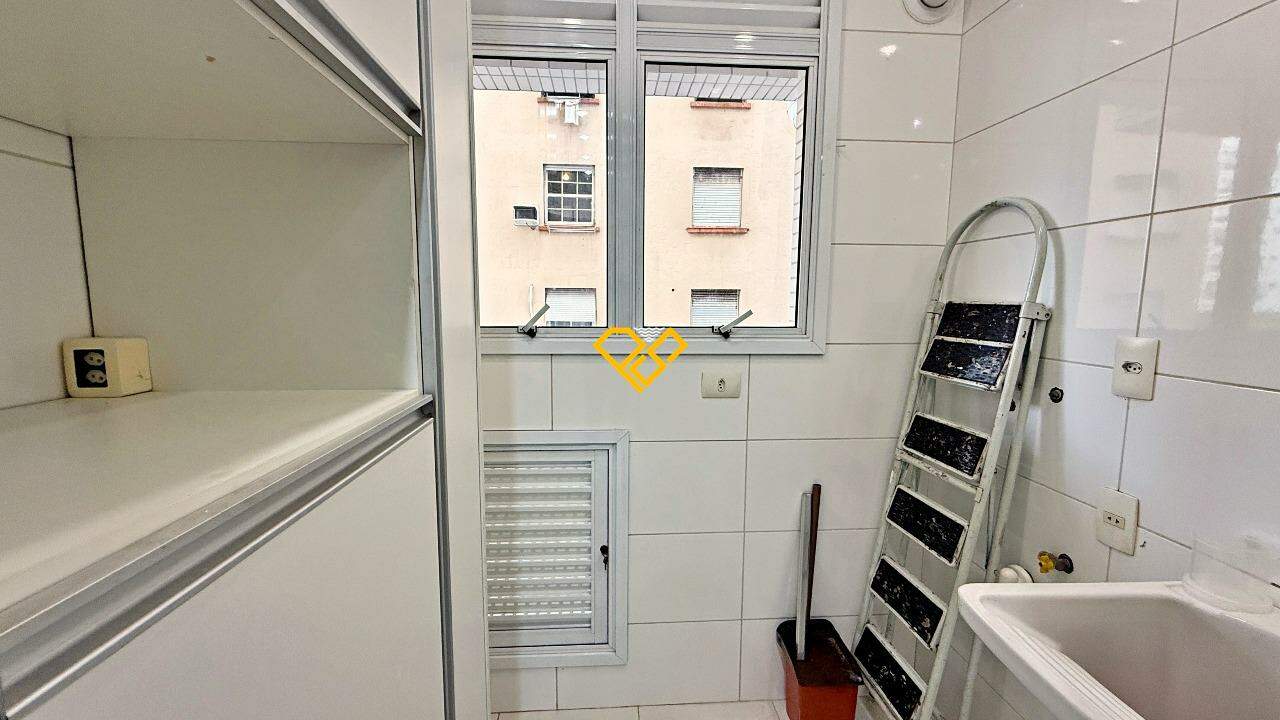 Apartamento para aluguel no Embaré: Área de serviço