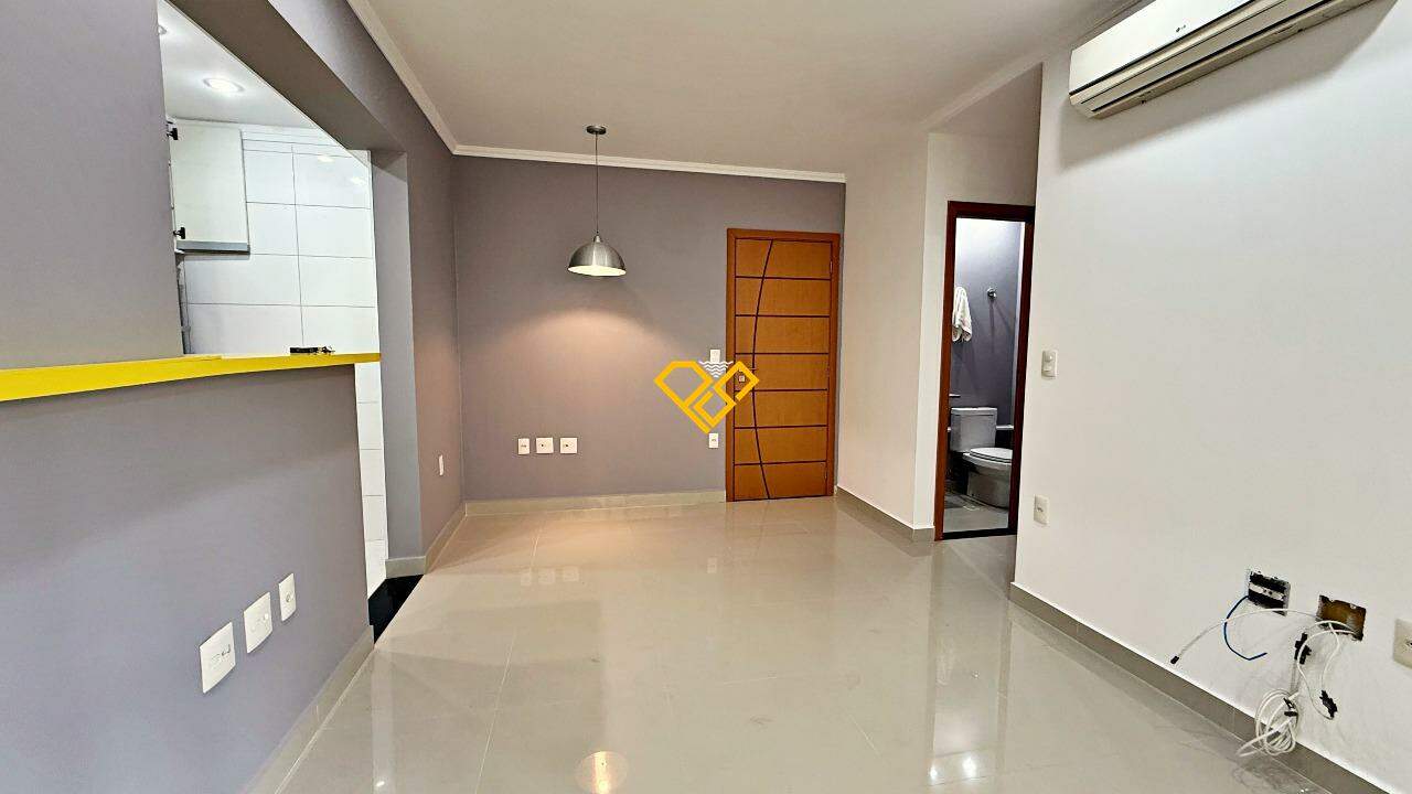 Apartamento para aluguel no Embaré: Sala