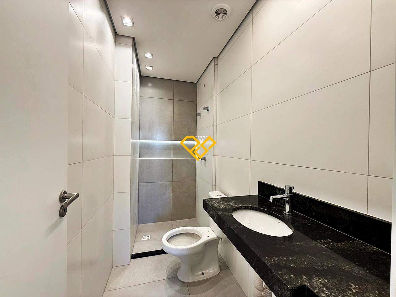Apartamento à venda no Macuco: wc suíte