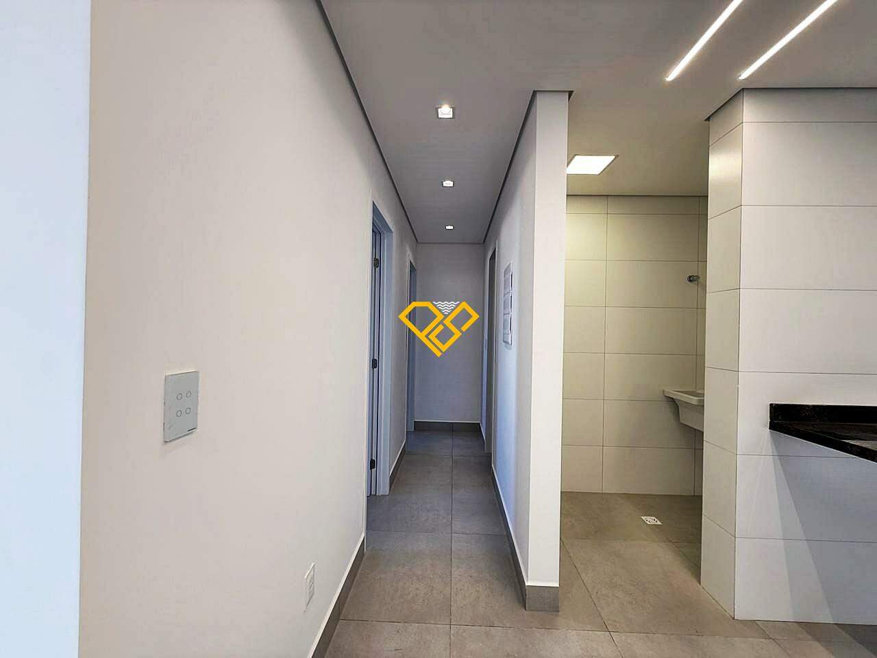 Apartamento à venda no Macuco: hall íntimo