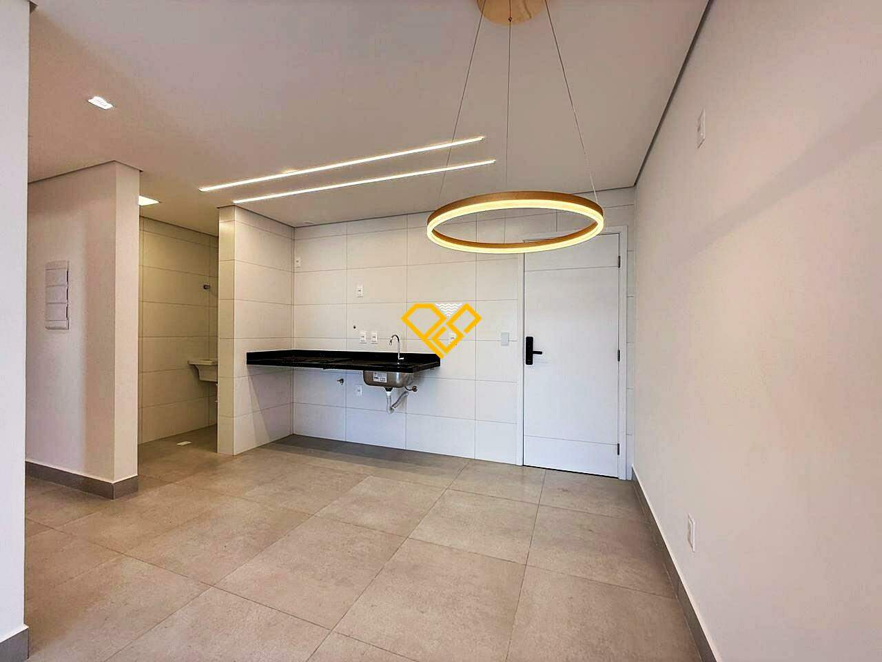Apartamento à venda no Macuco: sala jantar e cozinha