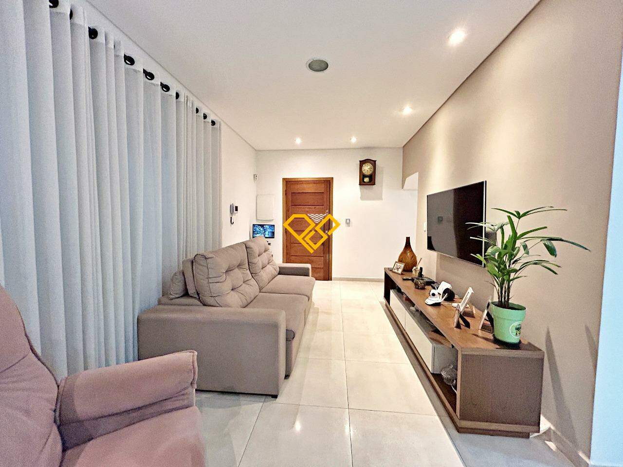 Sobrado à venda no Embaré: Sala
