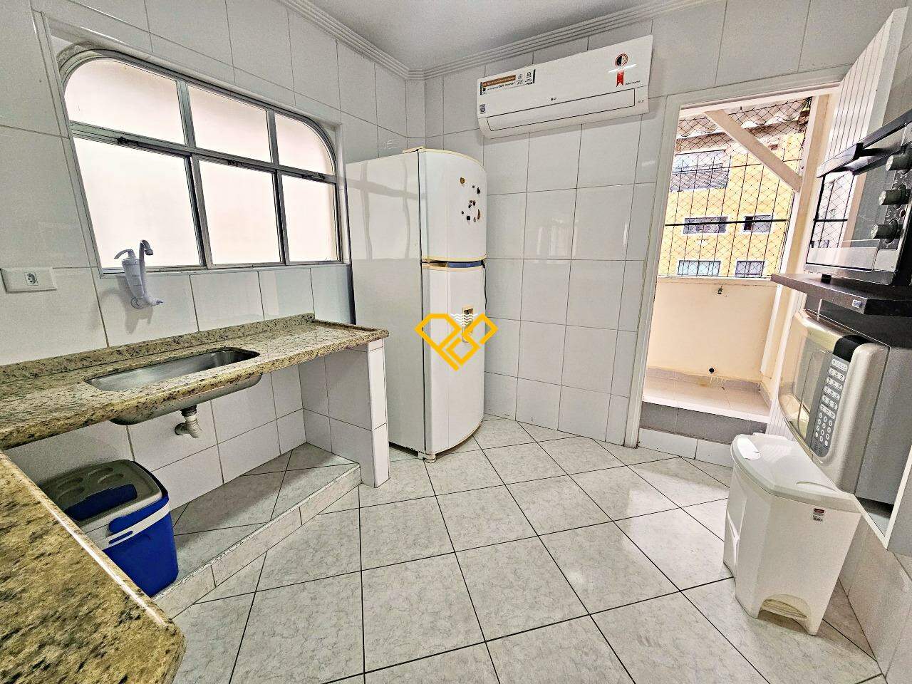 Apartamento à venda no Ponta da Praia: Lazer - cozinha salão de festas