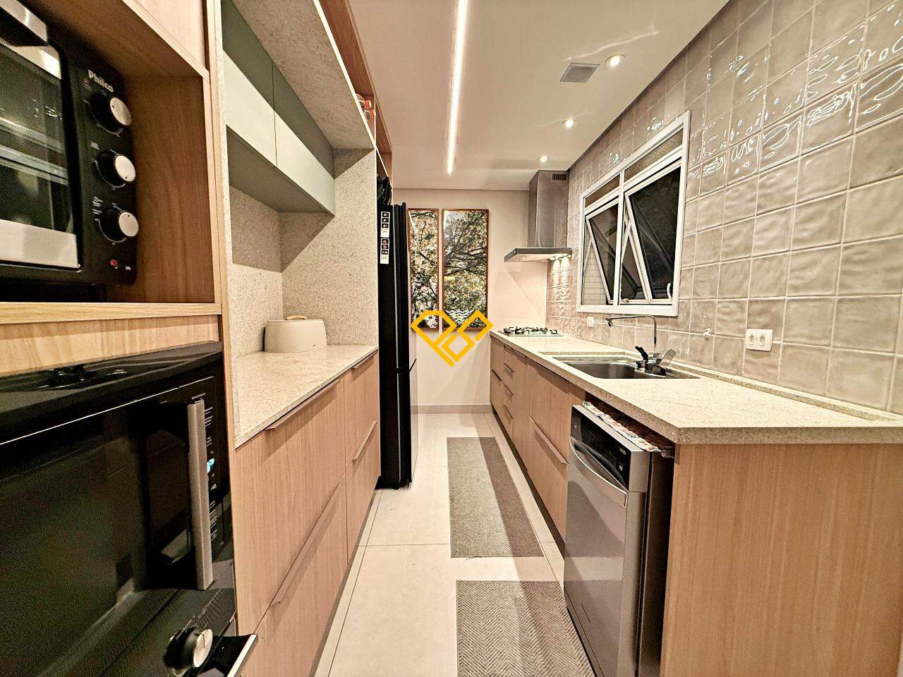 Apartamento à venda no Ponta da Praia: Cozinha