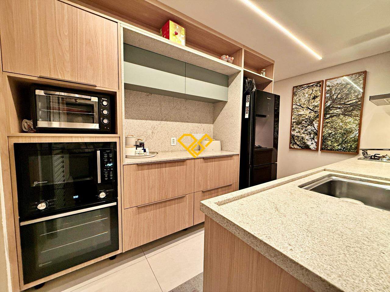 Apartamento à venda no Ponta da Praia: Cozinha