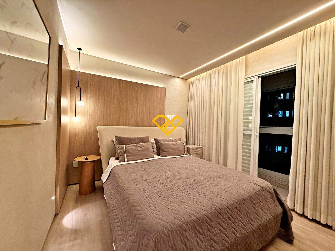 Apartamento à venda no Ponta da Praia: Dormitório 1 - suíte