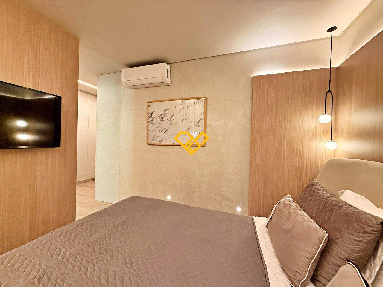 Apartamento à venda no Ponta da Praia: Dormitório 1 - suíte