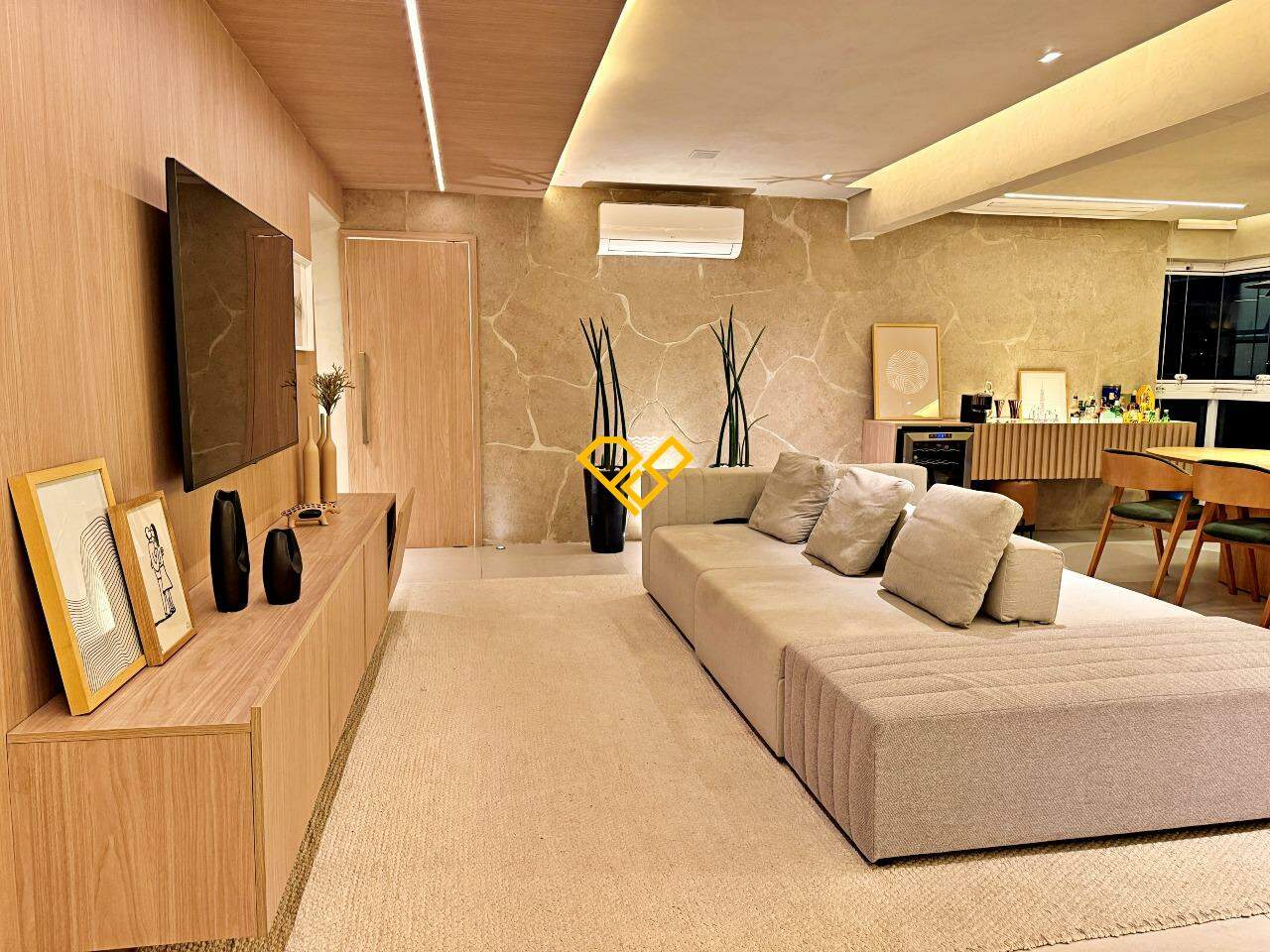 Apartamento à venda no Ponta da Praia: Sala