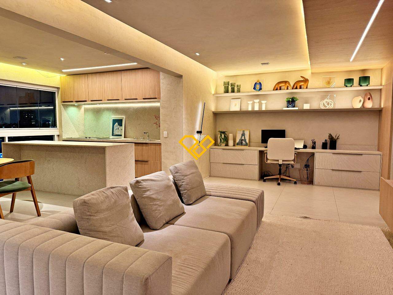Apartamento à venda no Ponta da Praia: Sala