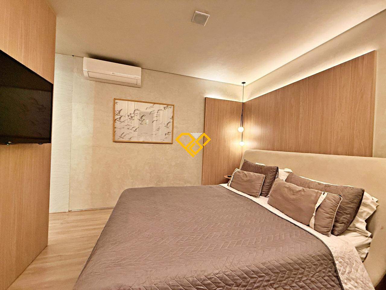 Apartamento à venda no Ponta da Praia: Dormitório 1 - suíte