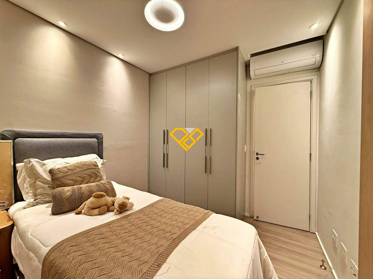 Apartamento à venda no Ponta da Praia: Dormitório 2