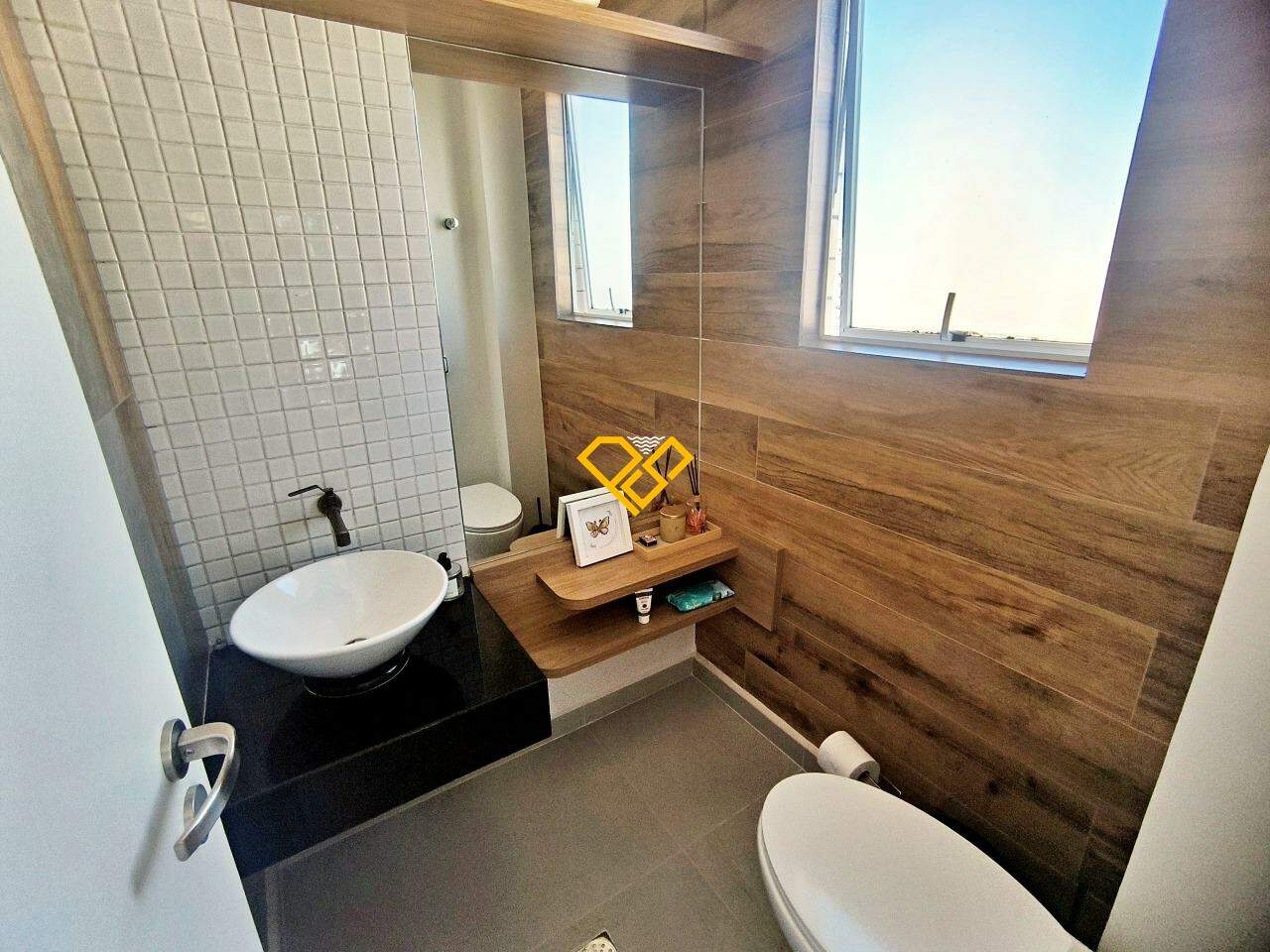 Cobertura à venda no Pompéia: Lavabo