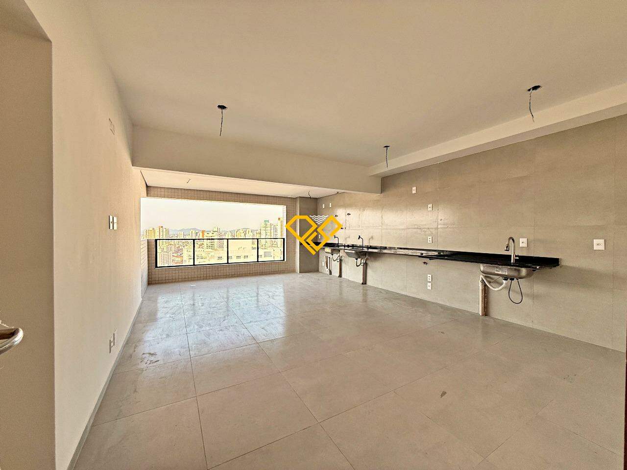 Apartamento à venda no José Menino: Sala e cozinha integrada