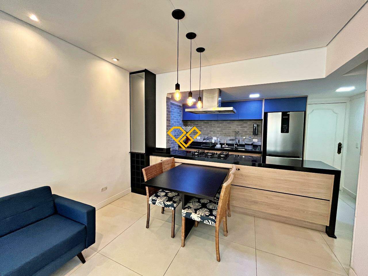 Apartamento à venda no Gonzaga: Sala e cozinha