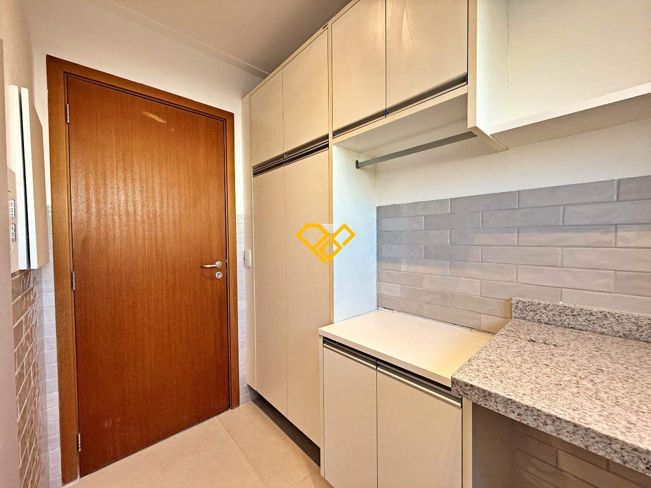Apartamento à venda no Gonzaga: Área de serviço