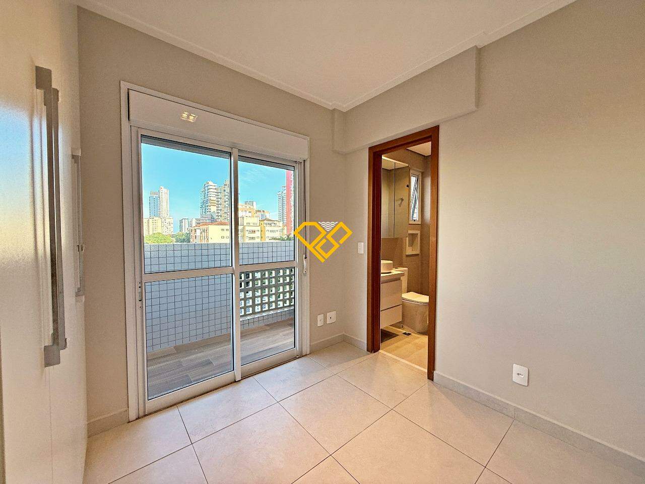 Apartamento à venda no Gonzaga: Suíte 1