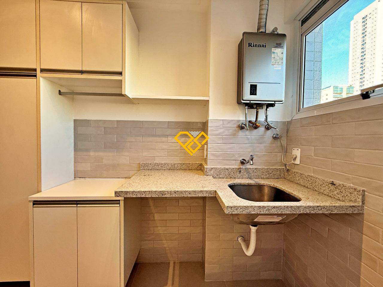 Apartamento à venda no Gonzaga: Área de serviço