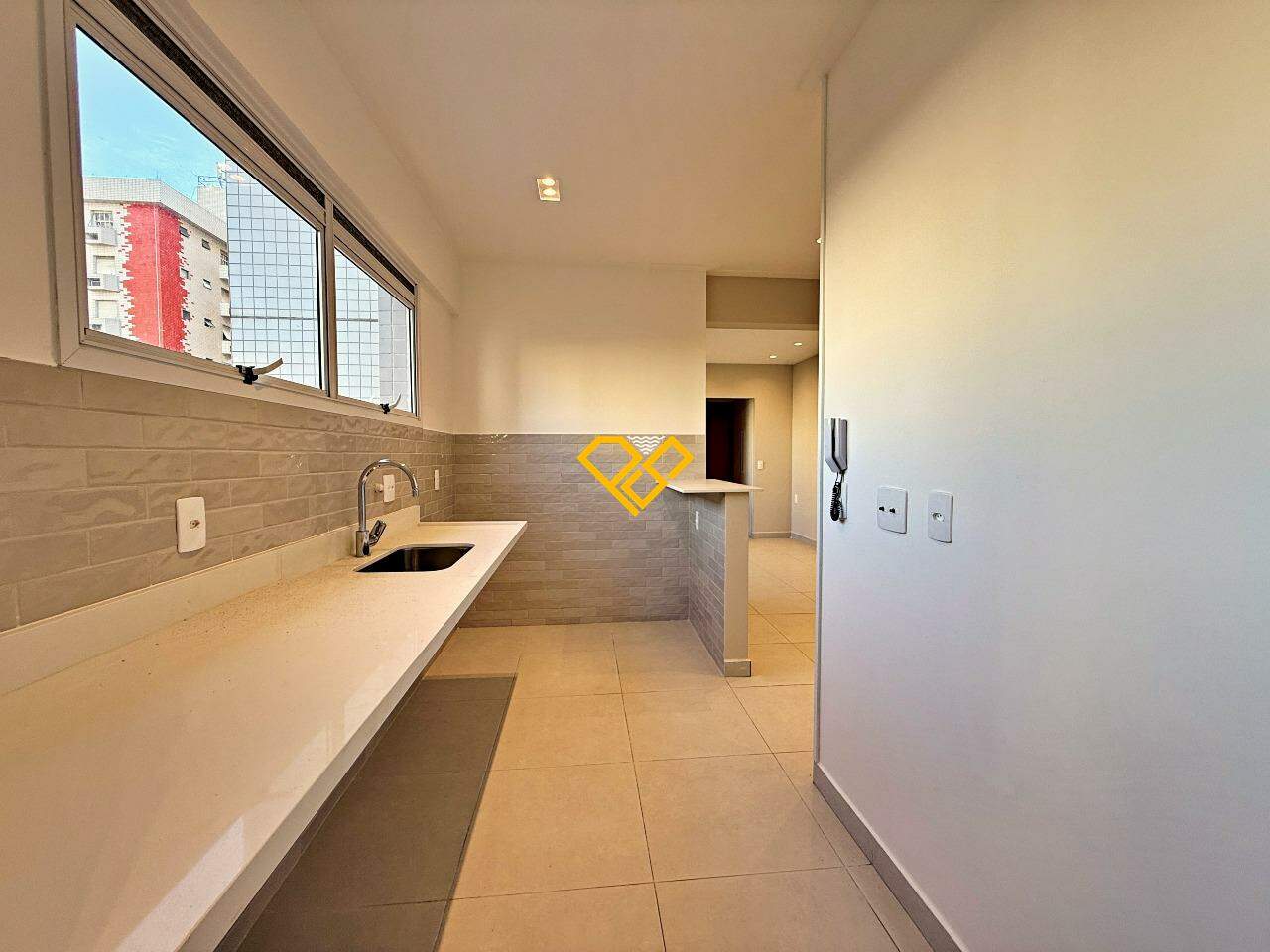 Apartamento à venda no Gonzaga: Cozinha