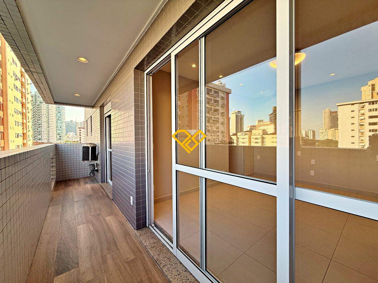 Apartamento à venda no Gonzaga: Varanda