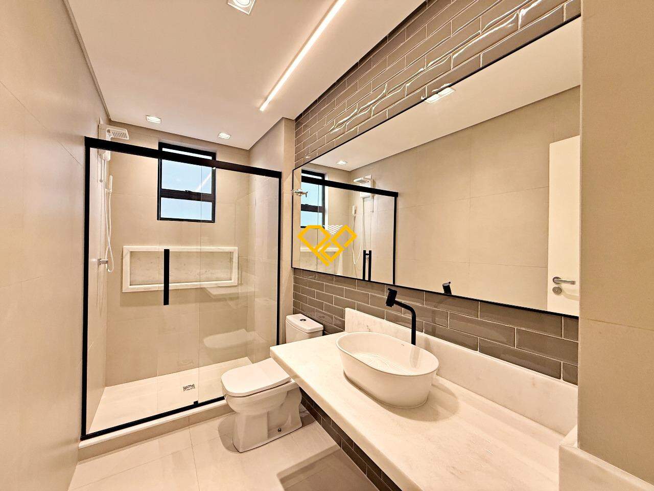 Apartamento à venda no Pompéia: Wc social