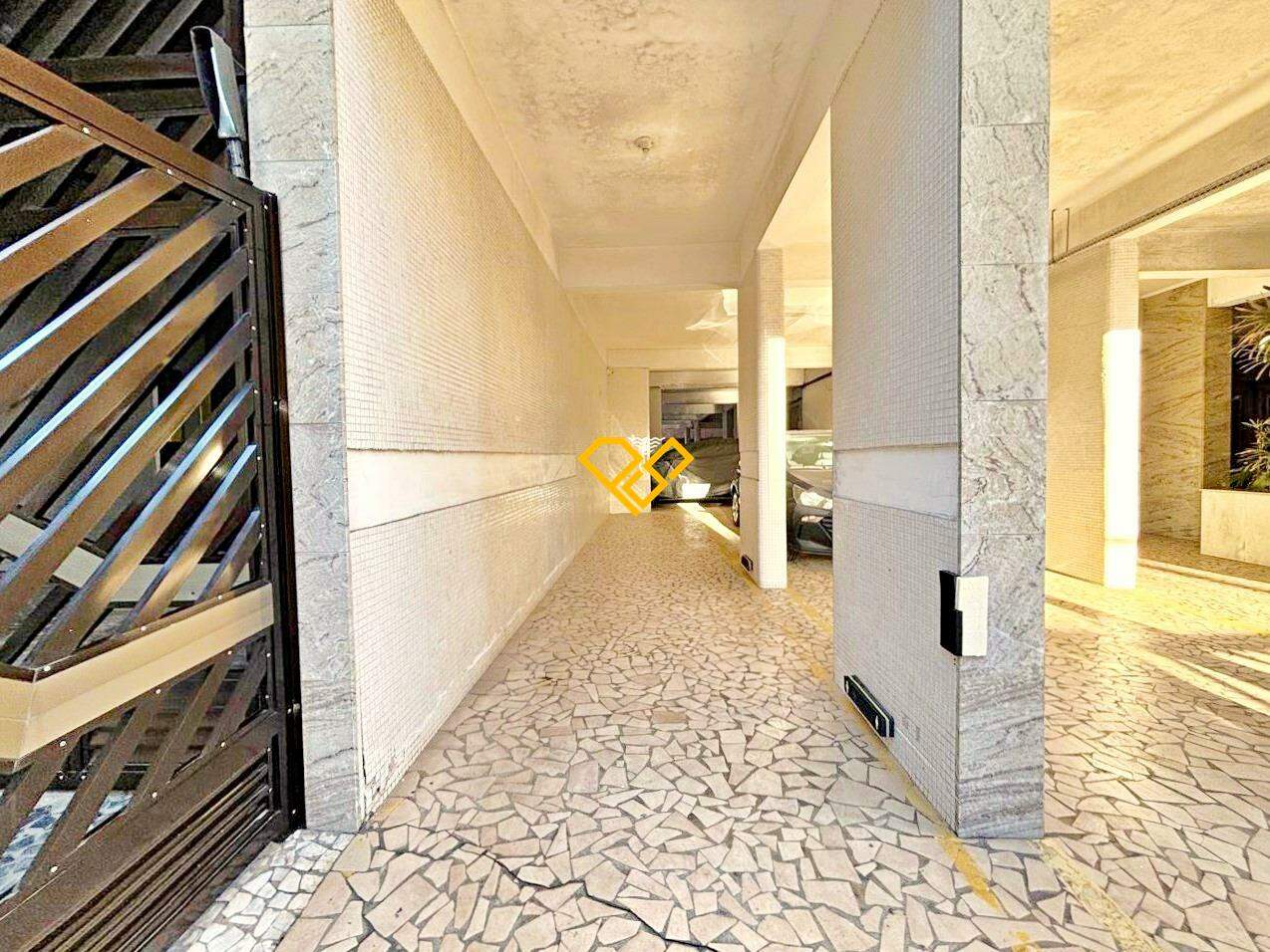 Apartamento à venda no Aparecida: Garagem