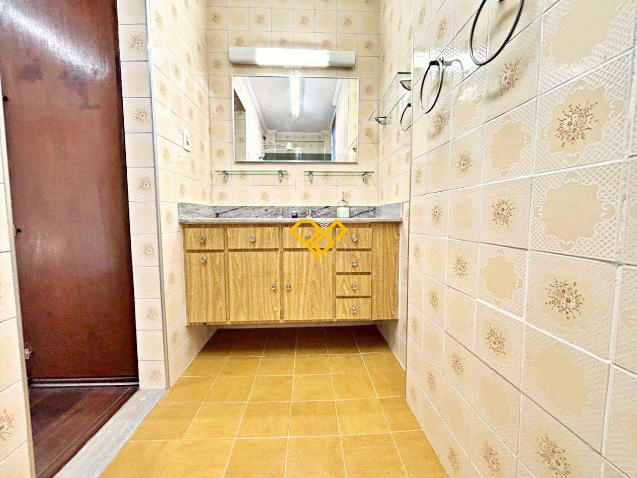 Apartamento à venda no Aparecida: Wc suíte