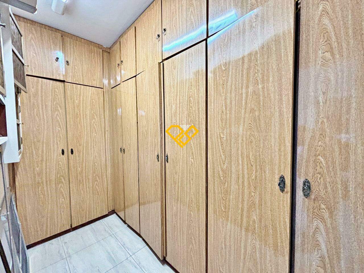 Apartamento à venda no Aparecida: Dependência