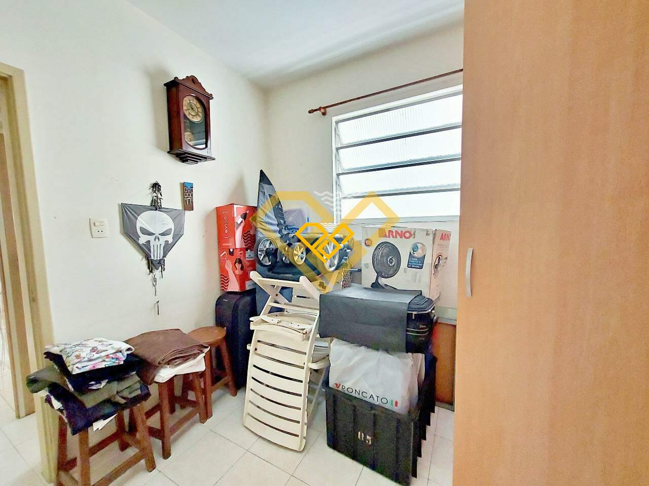 Apartamento à venda no Gonzaga: Dependência 