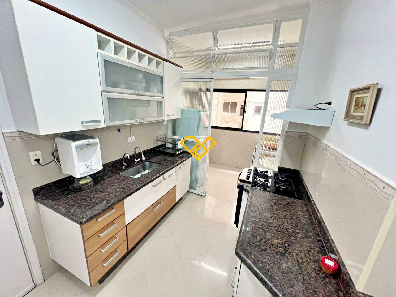 Apartamento à venda no Gonzaga: Cozinha