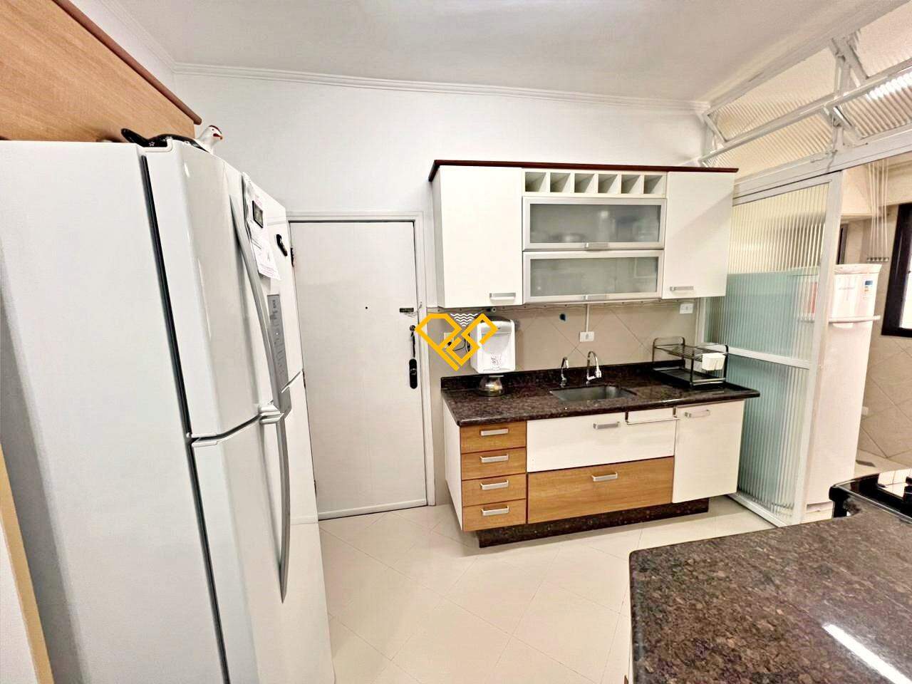Apartamento à venda no Gonzaga: Cozinha