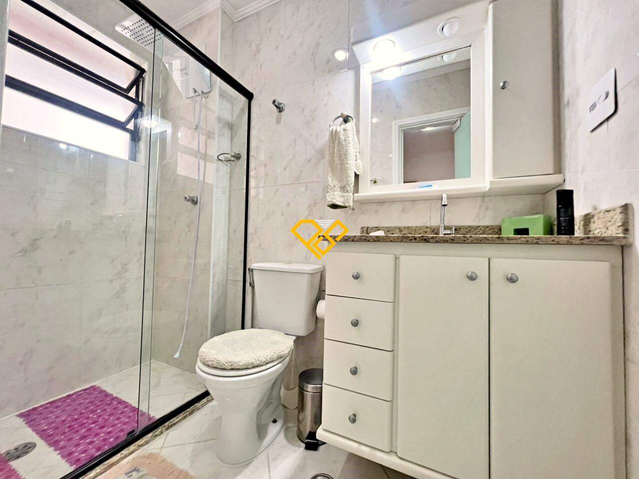 Apartamento à venda no Gonzaga: Wc suíte