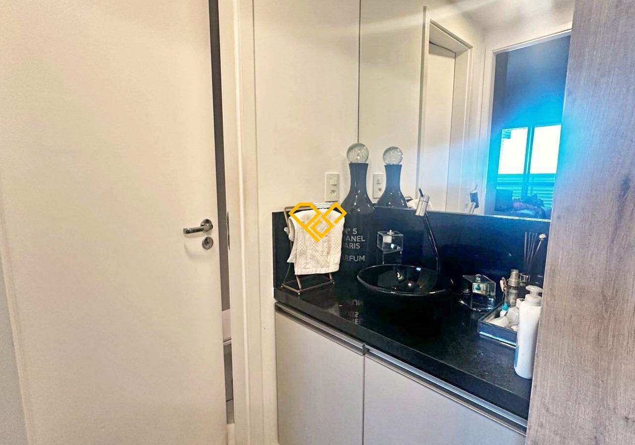 Apartamento à venda no Pompéia: Wc social