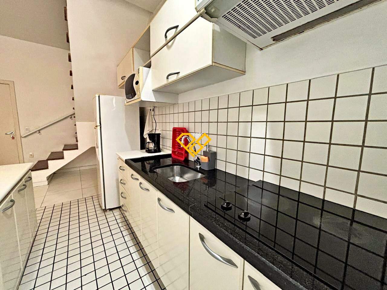Apartamento Duplex à venda no Gonzaga: Cozinha