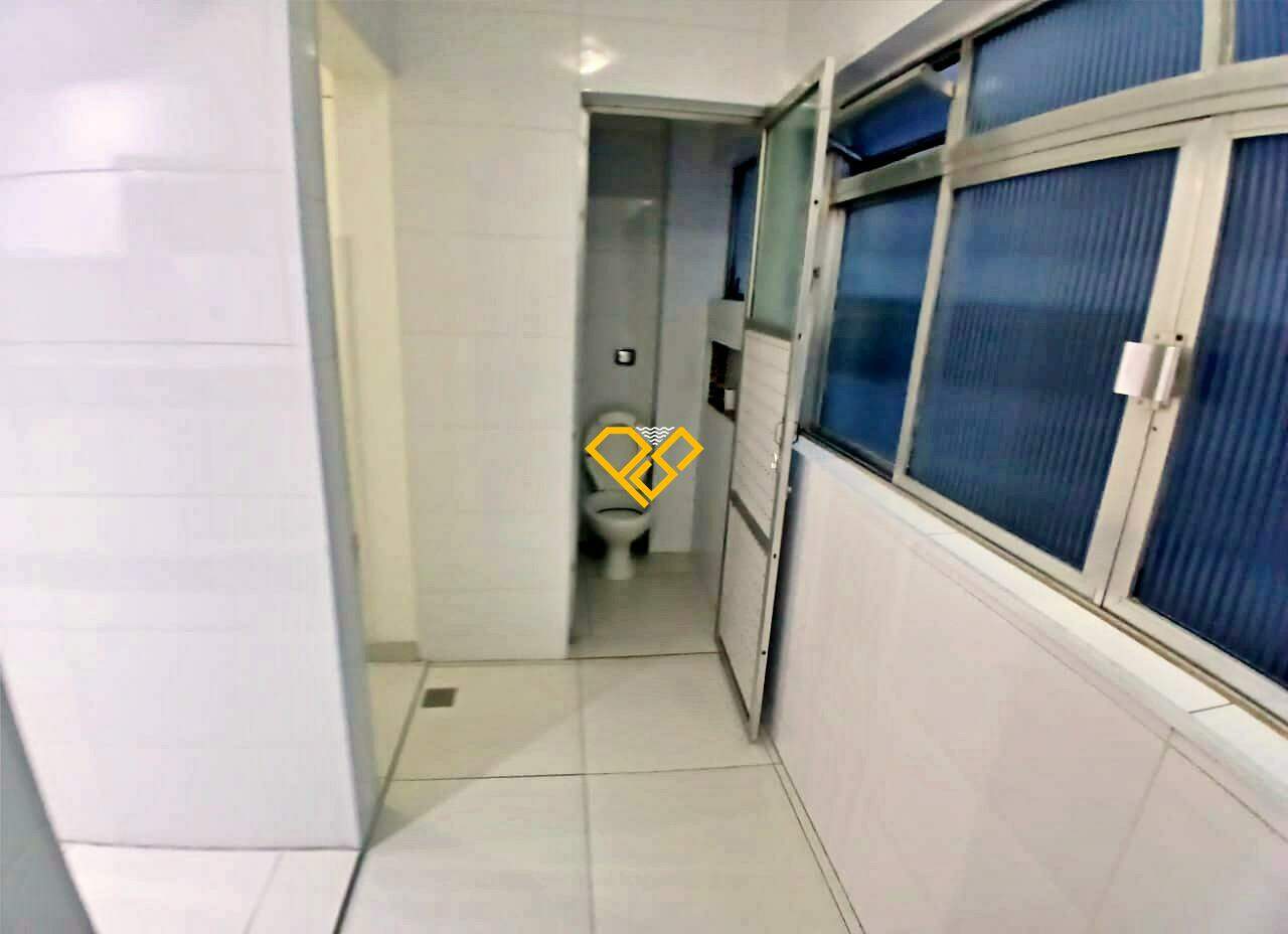 Apartamento à venda no Ponta da Praia: Área de serviço