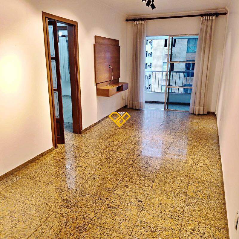 Apartamento à venda no Ponta da Praia: Sala