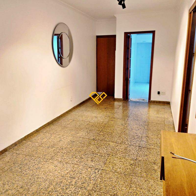 Apartamento à venda no Ponta da Praia: Sala