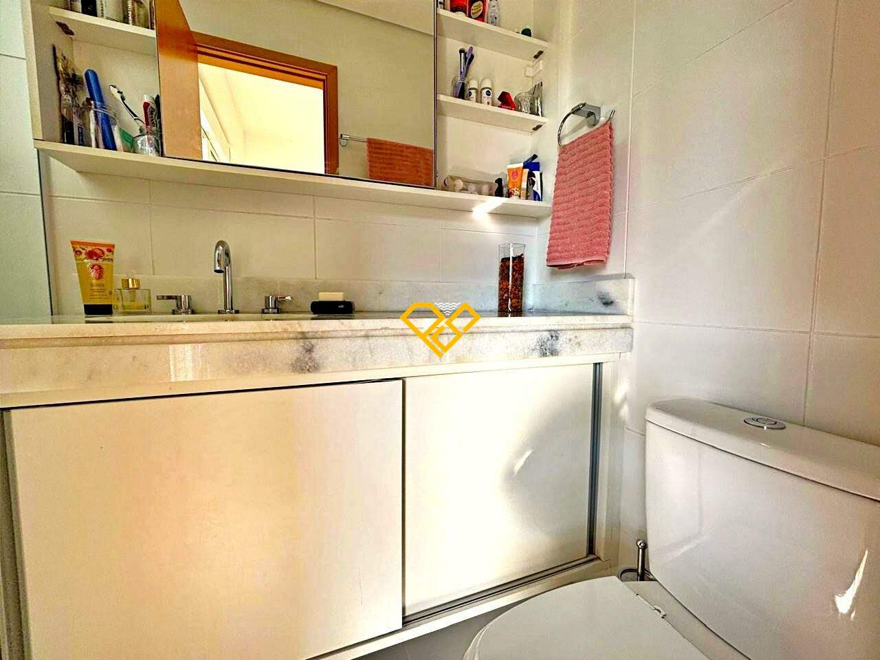 Apartamento à venda no Vila Rica: Wc suíte