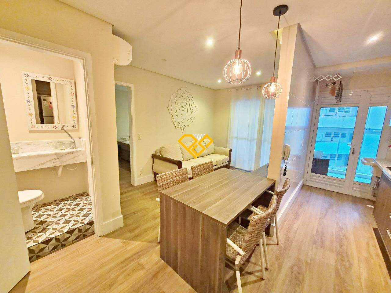 Apartamento à venda no José Menino: Sala e cozinha