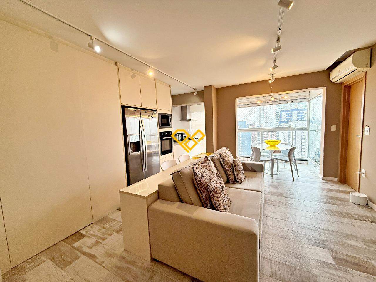 Apartamento à venda no Embaré: Sala
