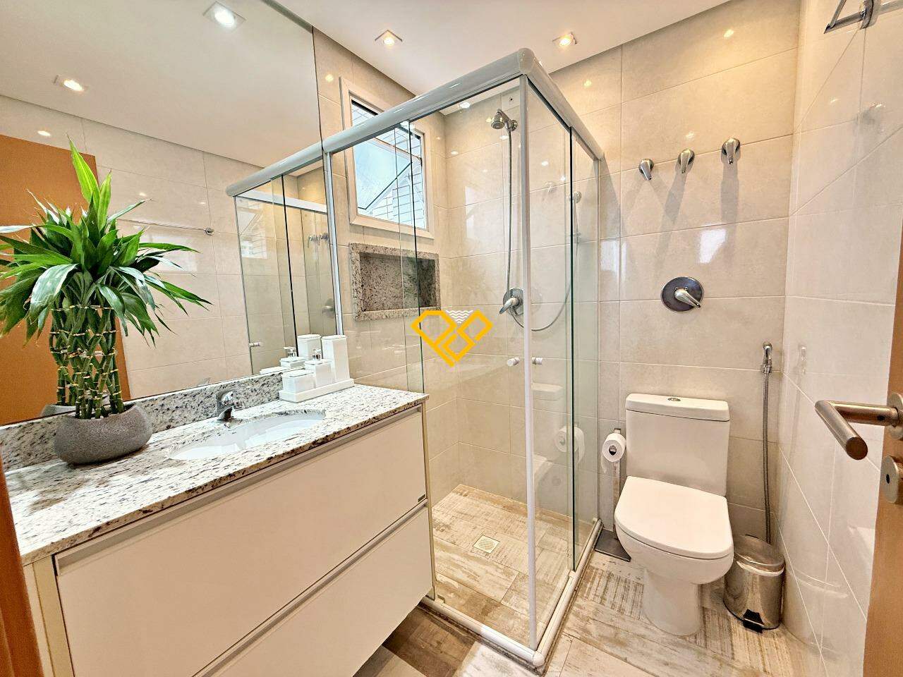 Apartamento à venda no Embaré: Wc suíte