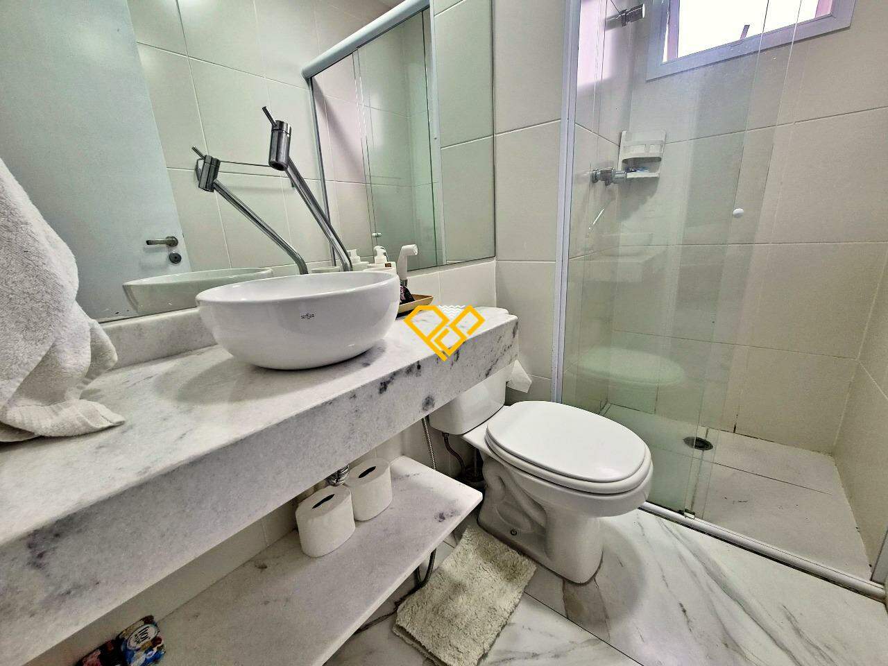 Apartamento à venda no José Menino: Wc social