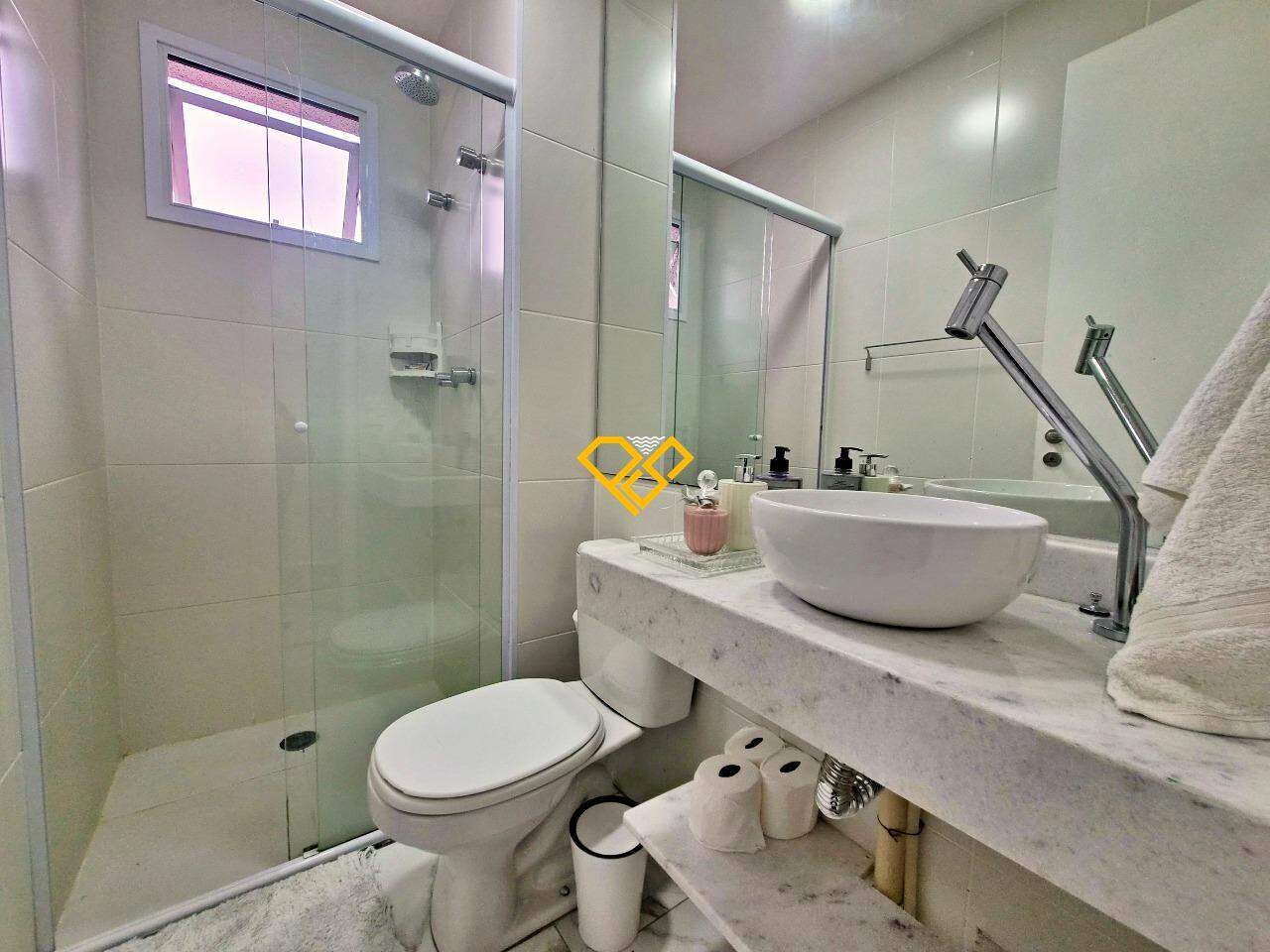 Apartamento à venda no José Menino: Wc suíte