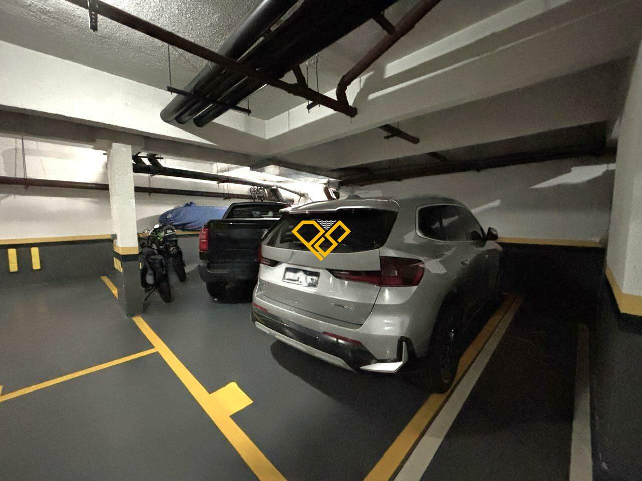 Garden à venda no Aparecida: Garagem