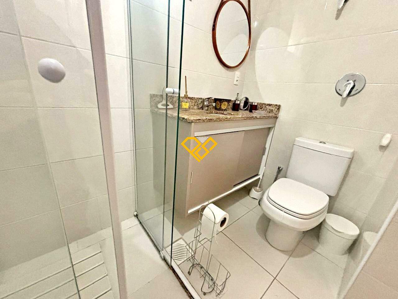 Apartamento para aluguel no Embaré: Wc suíte