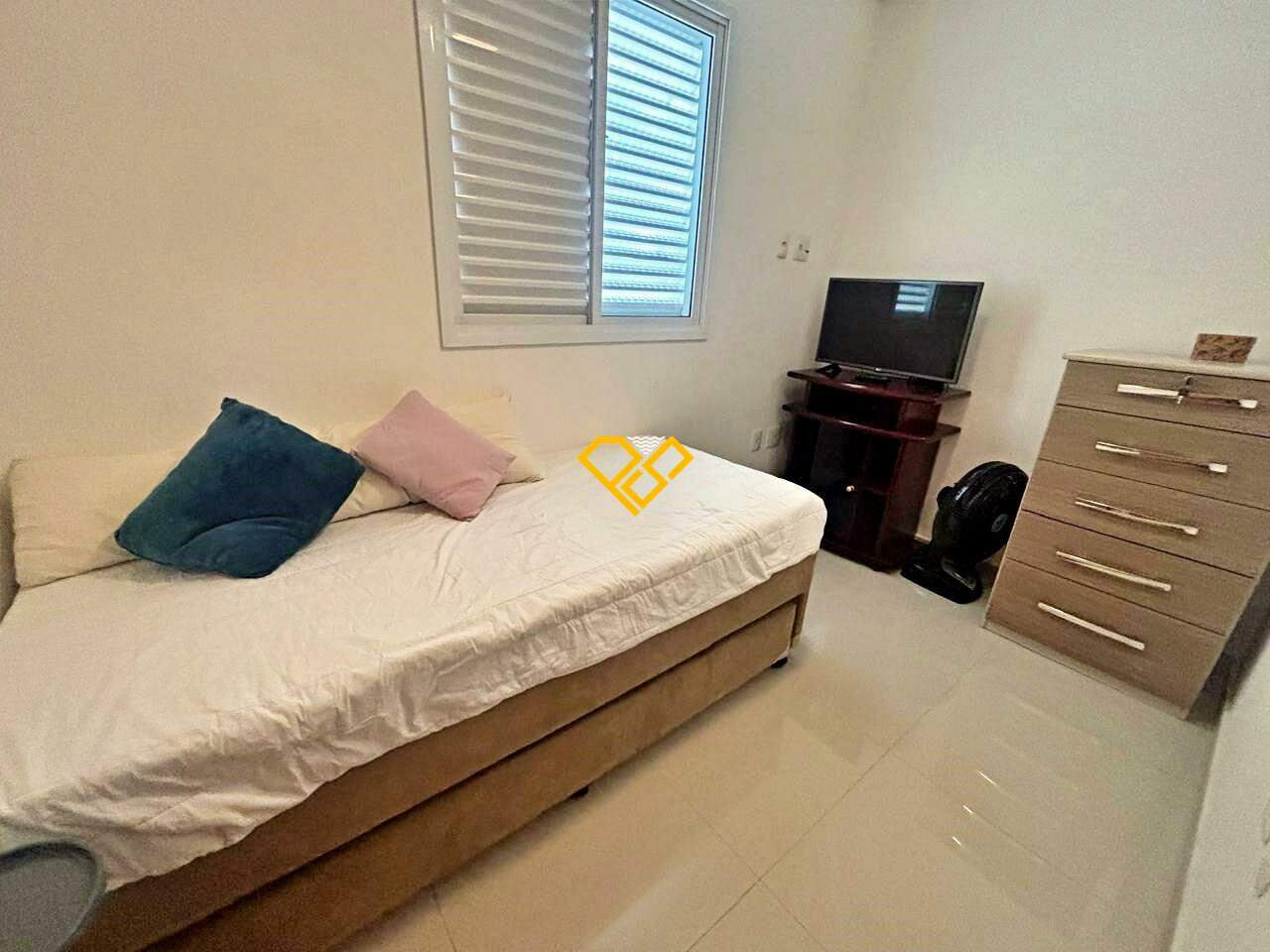 Apartamento para aluguel no Embaré: Dormitório 2