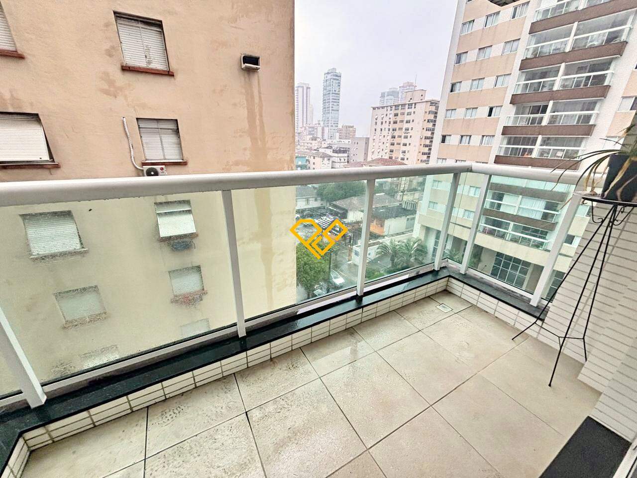 Apartamento para aluguel no Embaré: Varanda