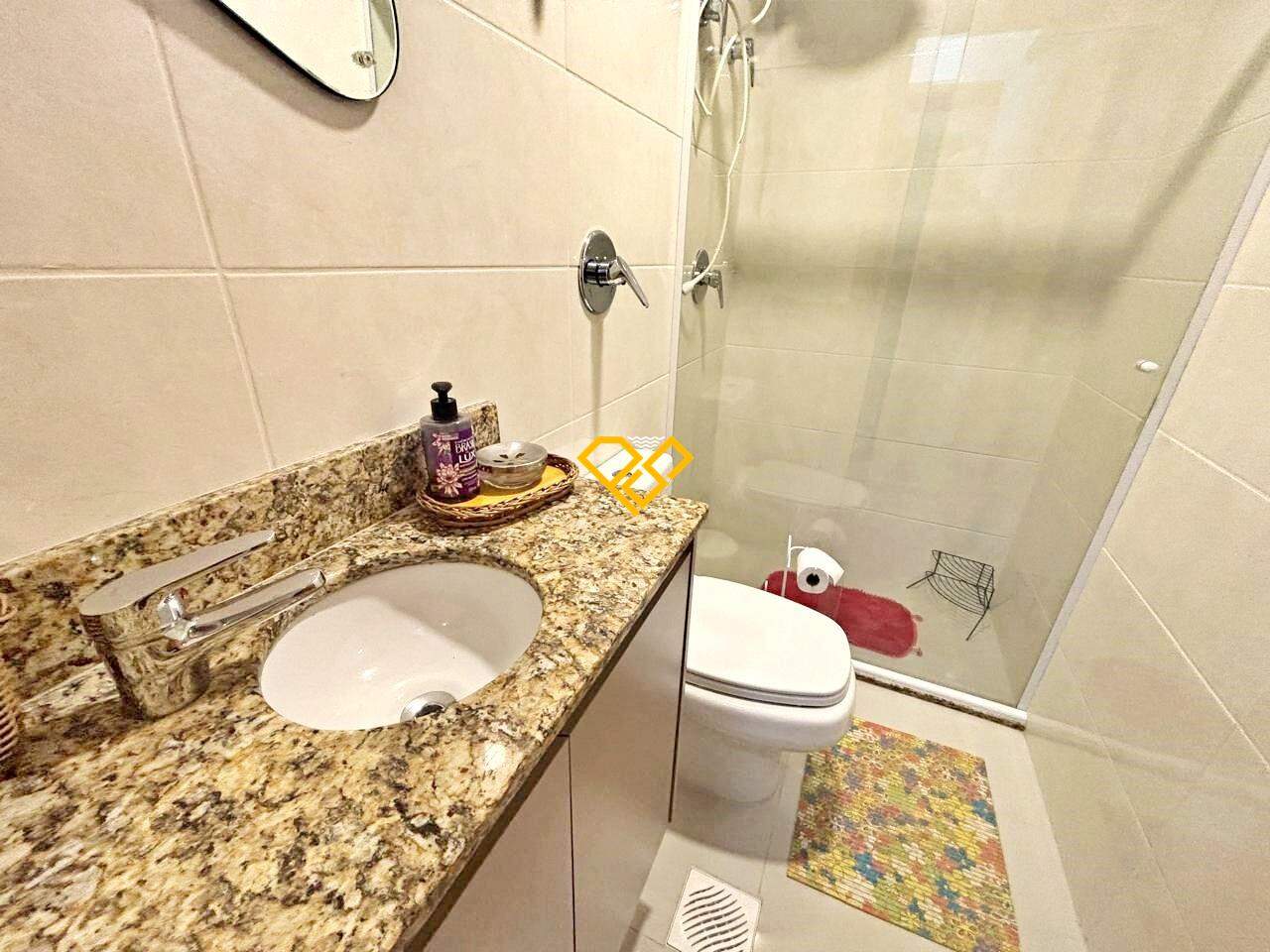 Apartamento para aluguel no Embaré: Wc social
